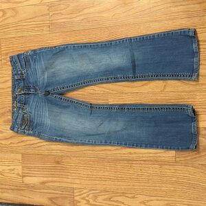 Low-rise bootcut jeans size 6 embroidered pockets stretch Kut from the Kloth